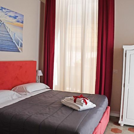 B&B Romeo Luxury Rooms Κατάνια Εξωτερικό φωτογραφία