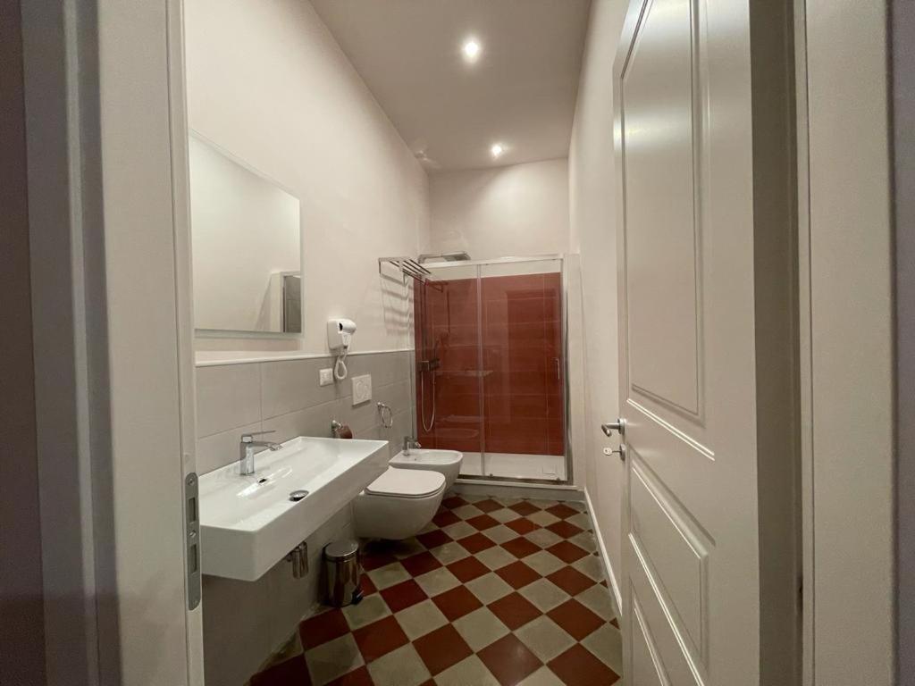 B&B Romeo Luxury Rooms Κατάνια Εξωτερικό φωτογραφία