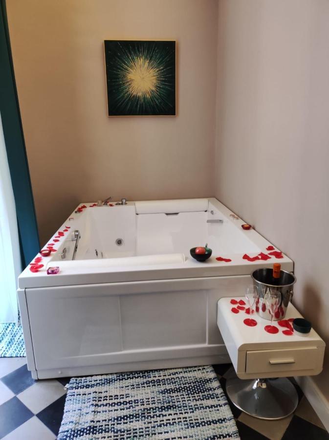 B&B Romeo Luxury Rooms Κατάνια Εξωτερικό φωτογραφία