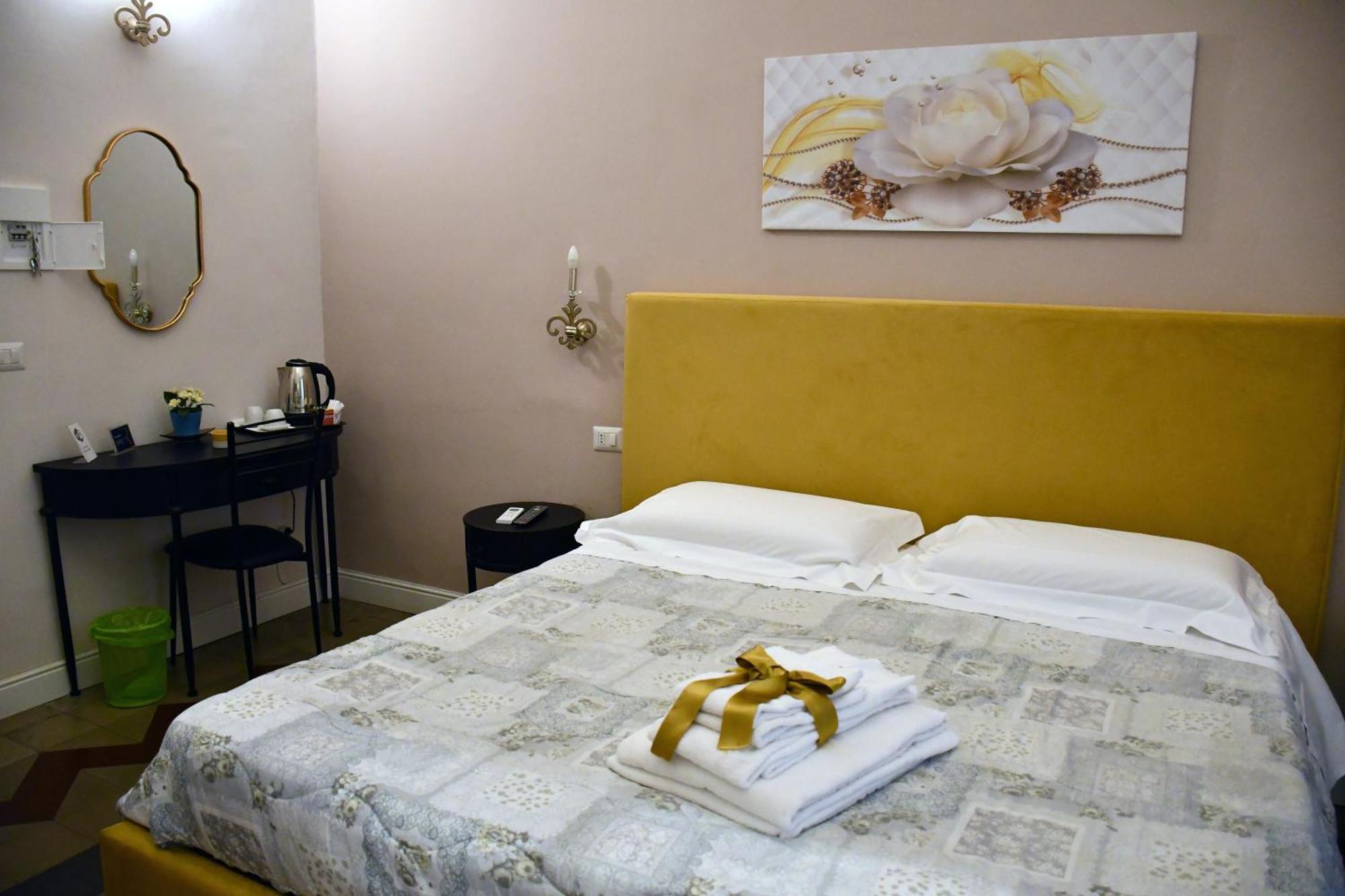 B&B Romeo Luxury Rooms Κατάνια Εξωτερικό φωτογραφία